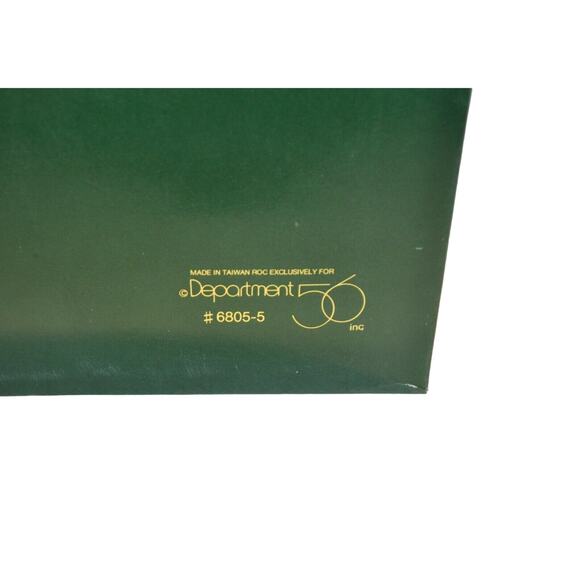 Snowbabies THIS IS WHERE WE LIVE Dept 56 Item #68055 Bear Penguin The Pole - Picture 3 of 3